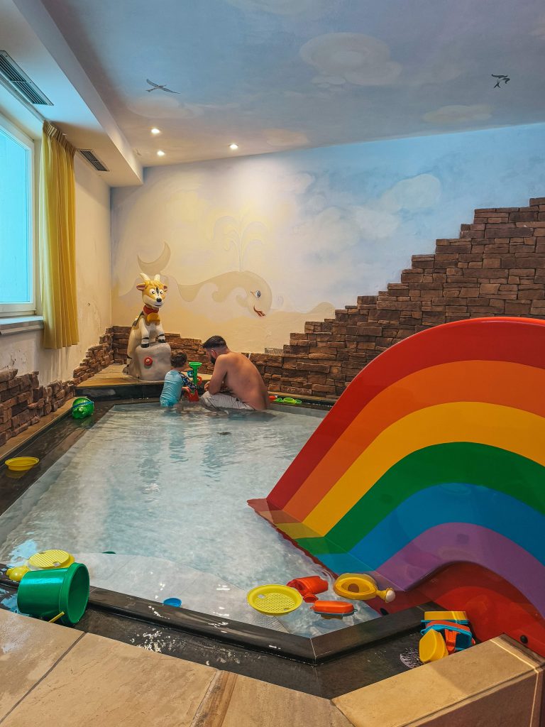 Alphotel Tyrol: wellness e divertimento per tutta la famiglia